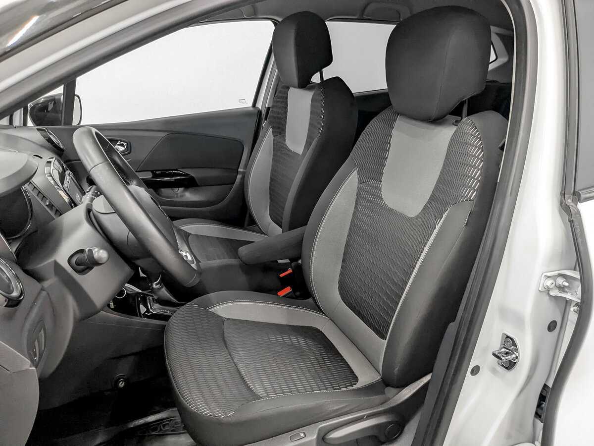 Б/У Рено Каптюр 2018 года. Фото: #17