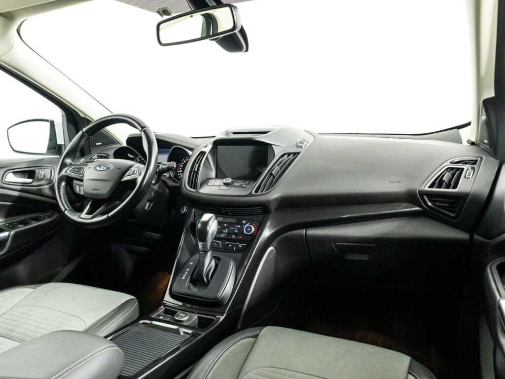 Б/У Форд Куга 2017 года. Фото: #8