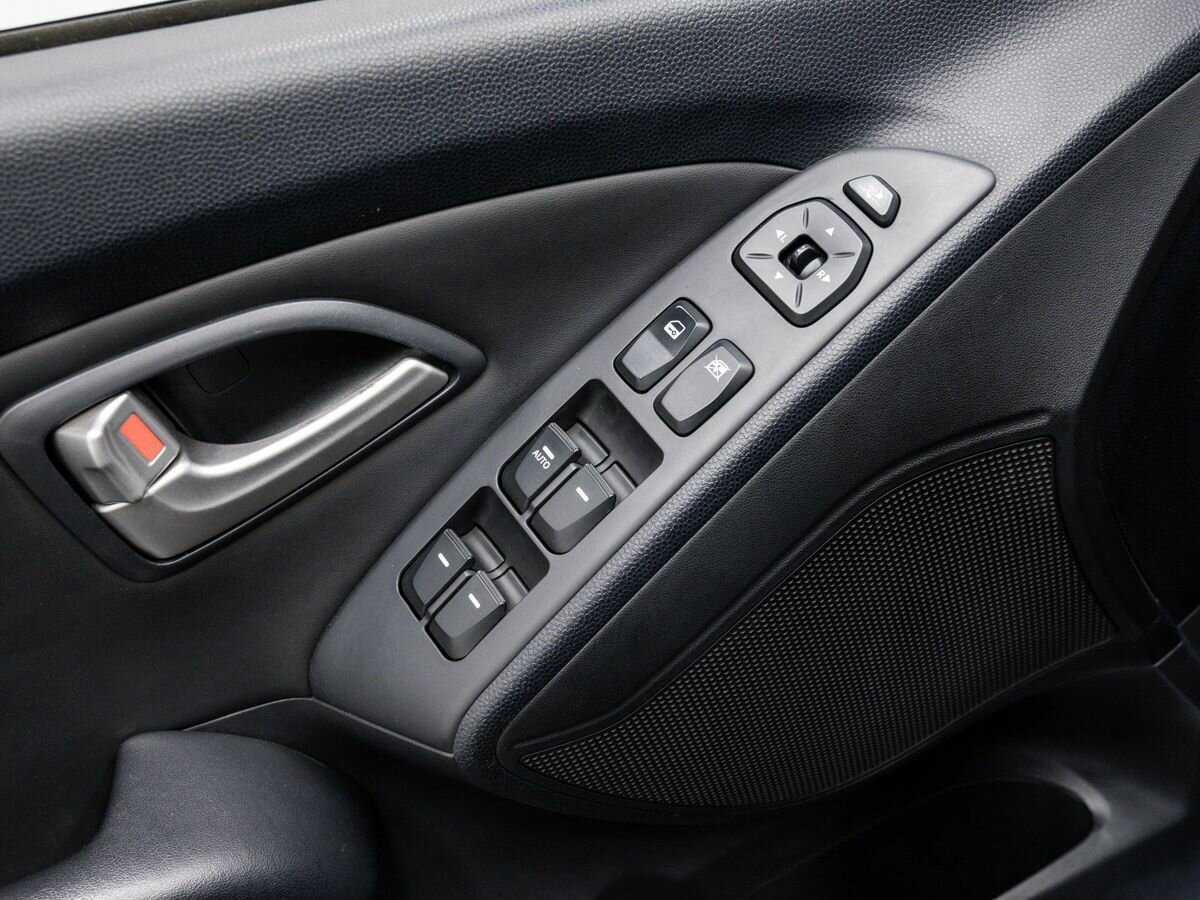 Б/У Хендай ай-икс35 2012 года. Фото: #13