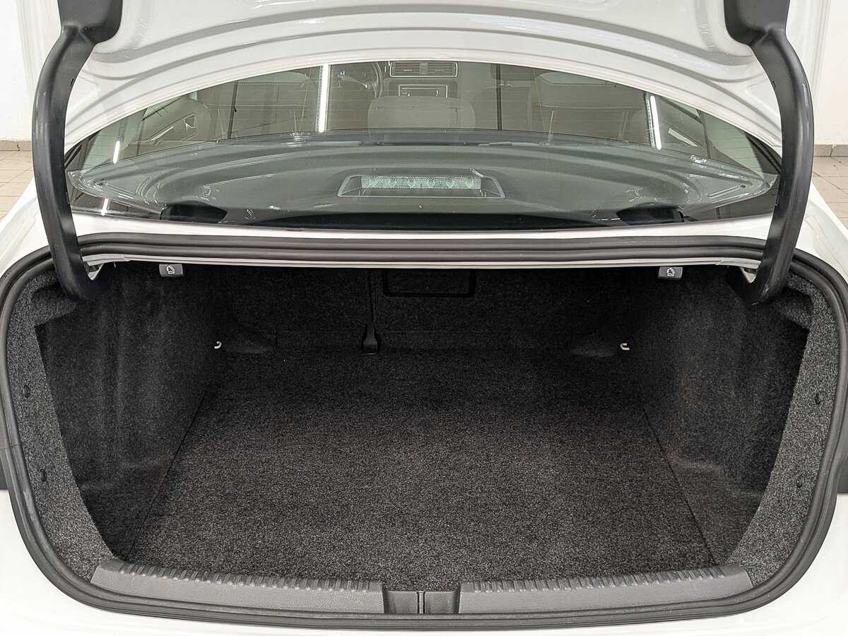 Б/У Фольксваген Джетта 2016 года. Фото: #9