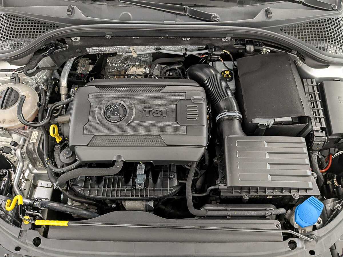 Б/У Шкода Октавия 2016 года. Фото: #8