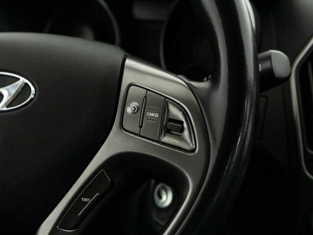 Б/У Хендай ай-икс35 2015 года. Фото: #17