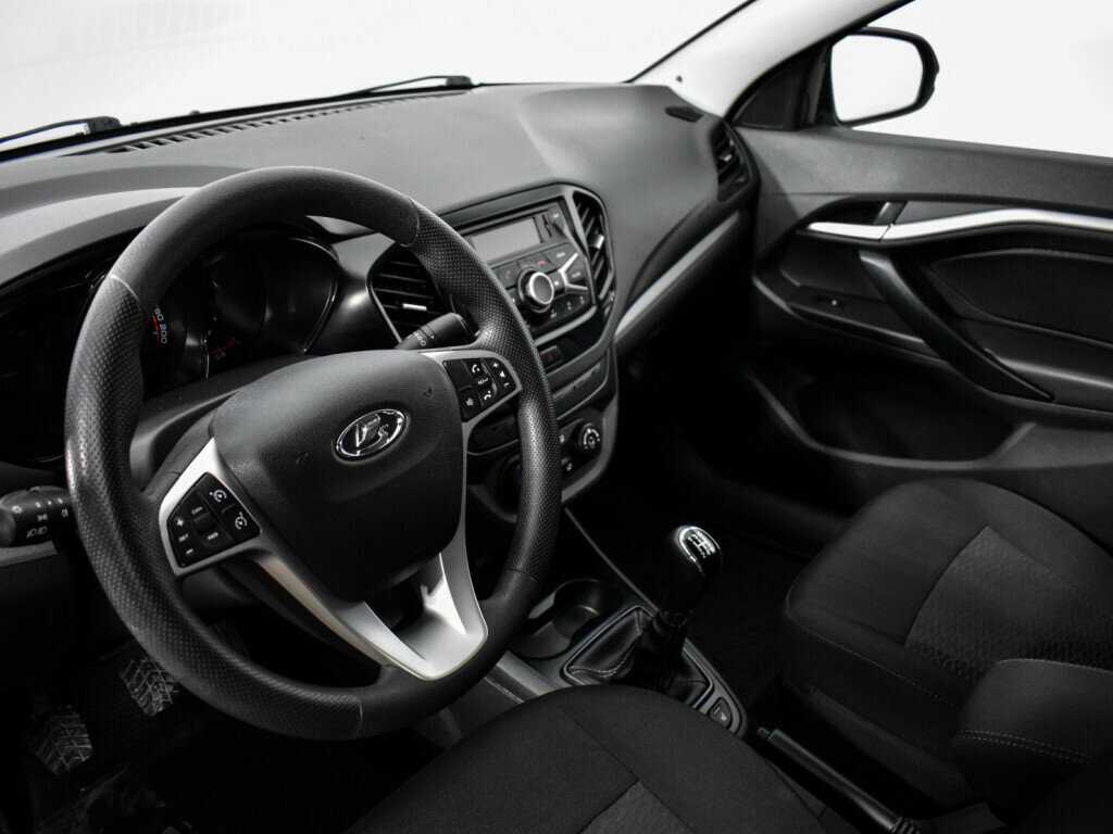 Б/У Лада (ВАЗ) Веста 2019 года. Фото: #8