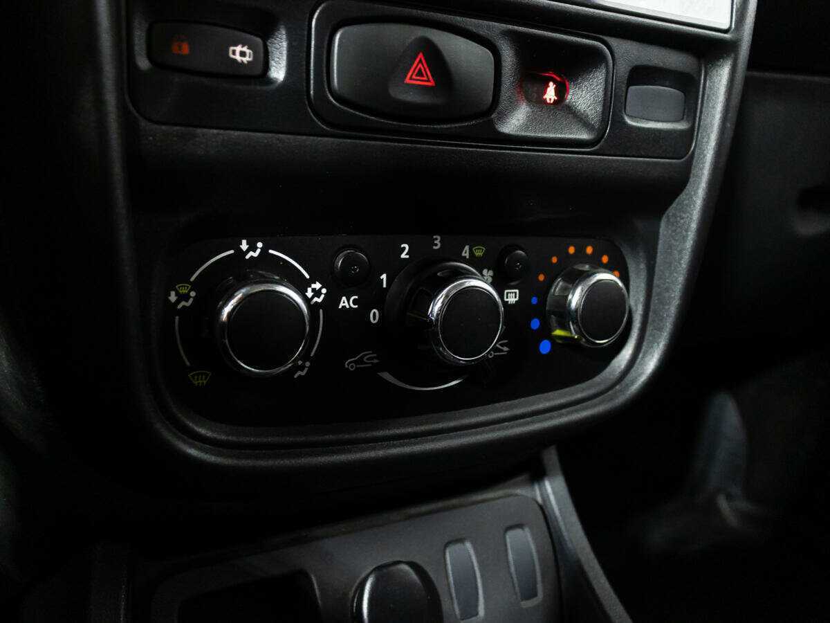 Б/У Рено Дастер 2015 года. Фото: #15