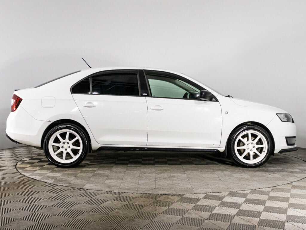 Б/У Шкода Рапид 2016 года. Фото: #3