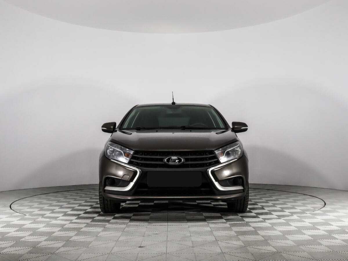 Б/У Лада (ВАЗ) Веста 2017 года. Фото: #1