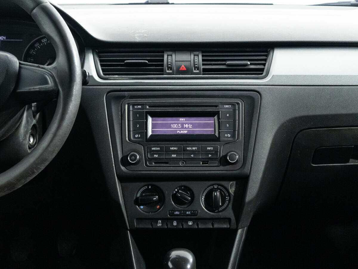 Б/У Шкода Рапид 2016 года. Фото: #8