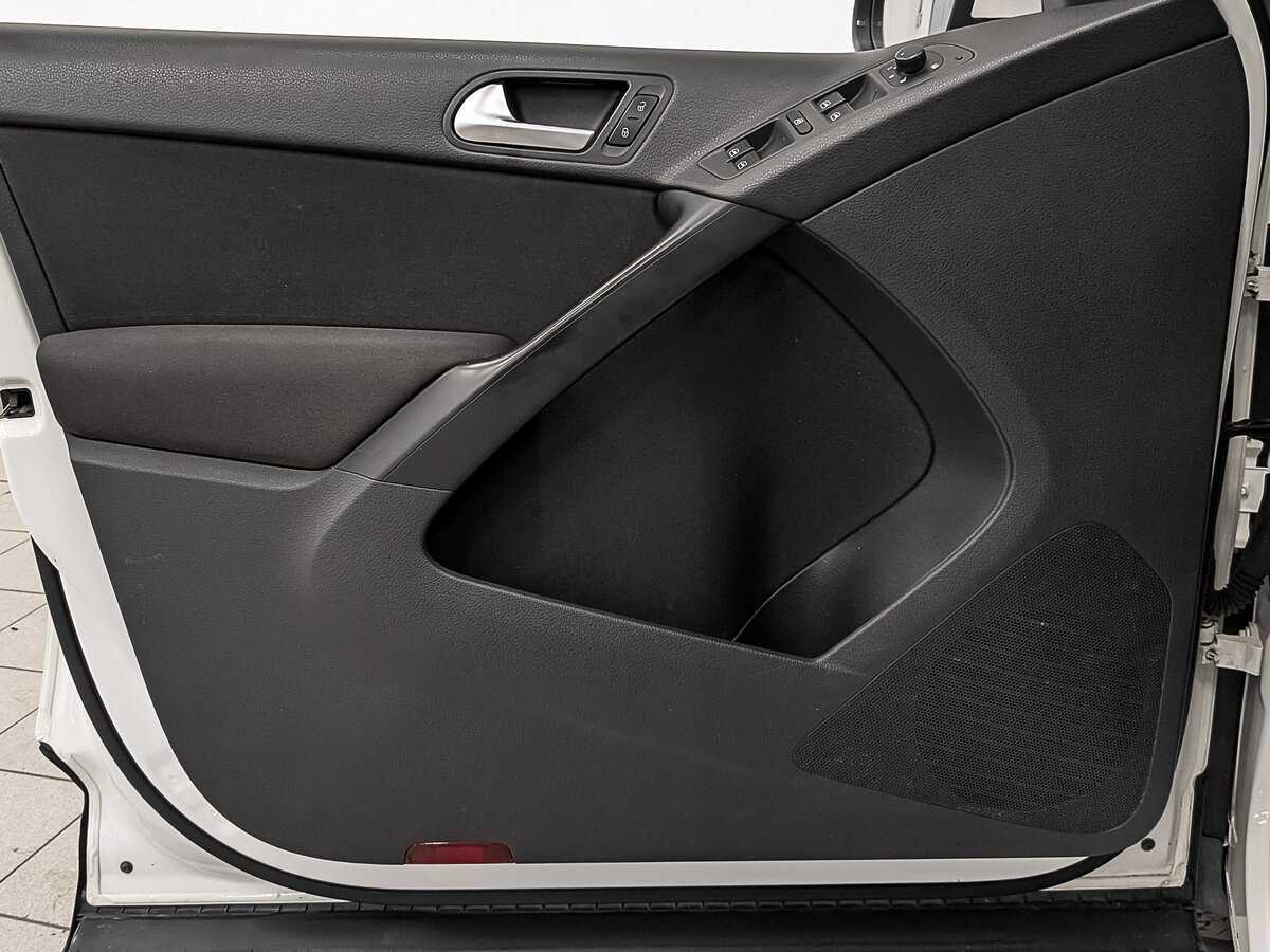 Б/У Фольксваген Тигуан 2013 года. Фото: #16