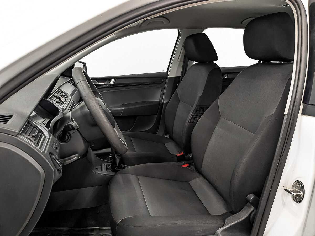 Б/У Шкода Рапид 2017 года. Фото: #19