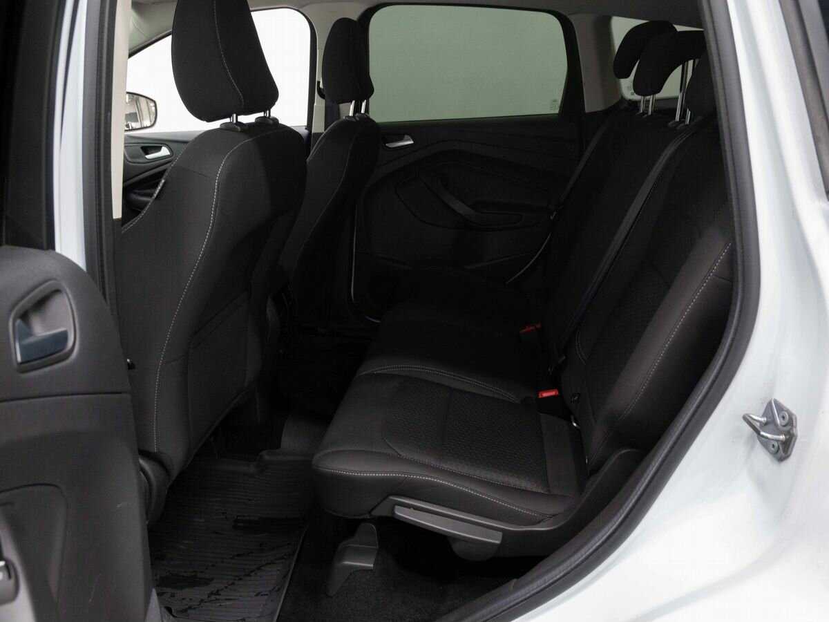 Б/У Форд Куга 2017 года. Фото: #10