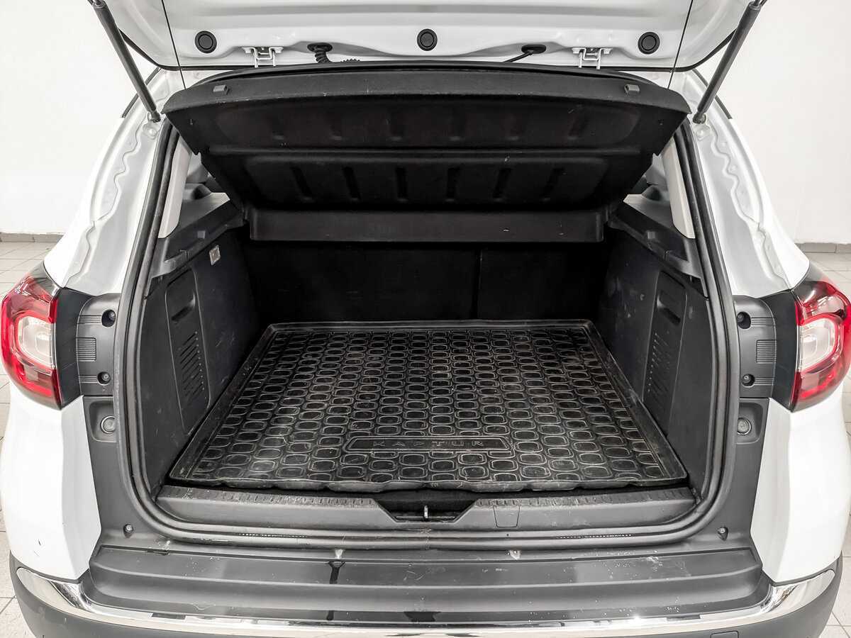 Б/У Рено Каптюр 2017 года. Фото: #9