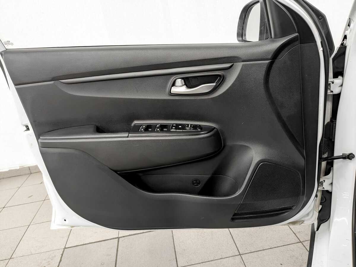 Б/У Киа Рио 2020 года. Фото: #17