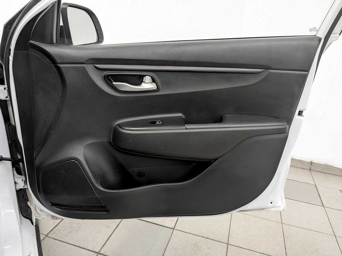 Б/У Киа Рио 2020 года. Фото: #21