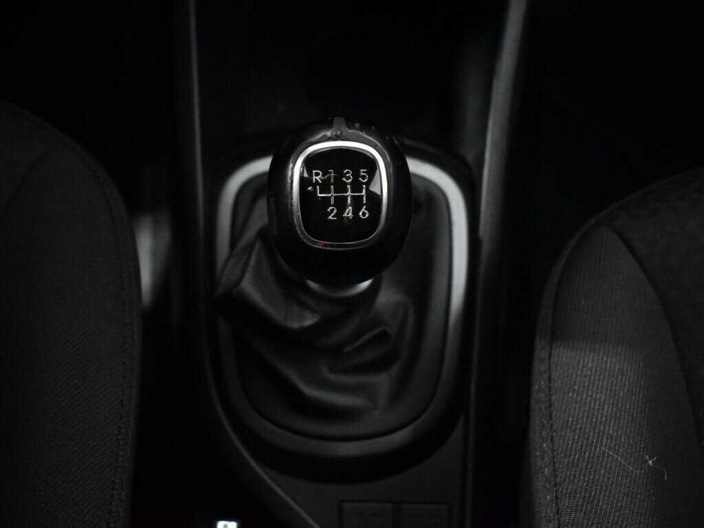 Б/У Киа Рио 2016 года. Фото: #11