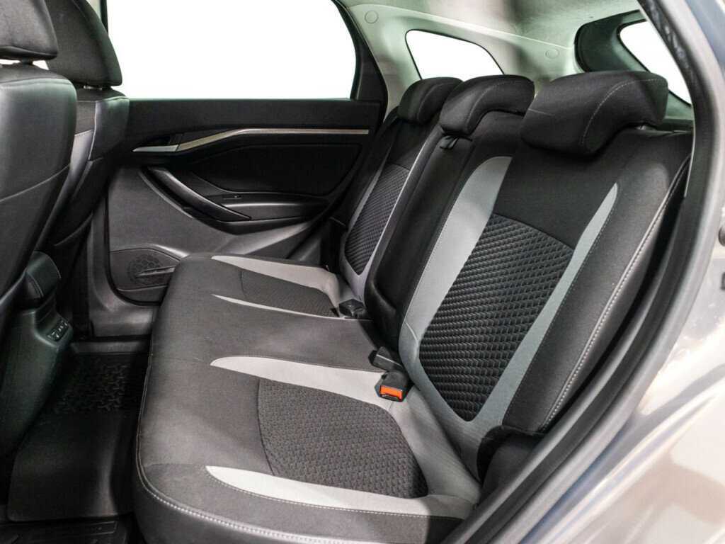 Б/У Лада (ВАЗ) Веста 2018 года. Фото: #9