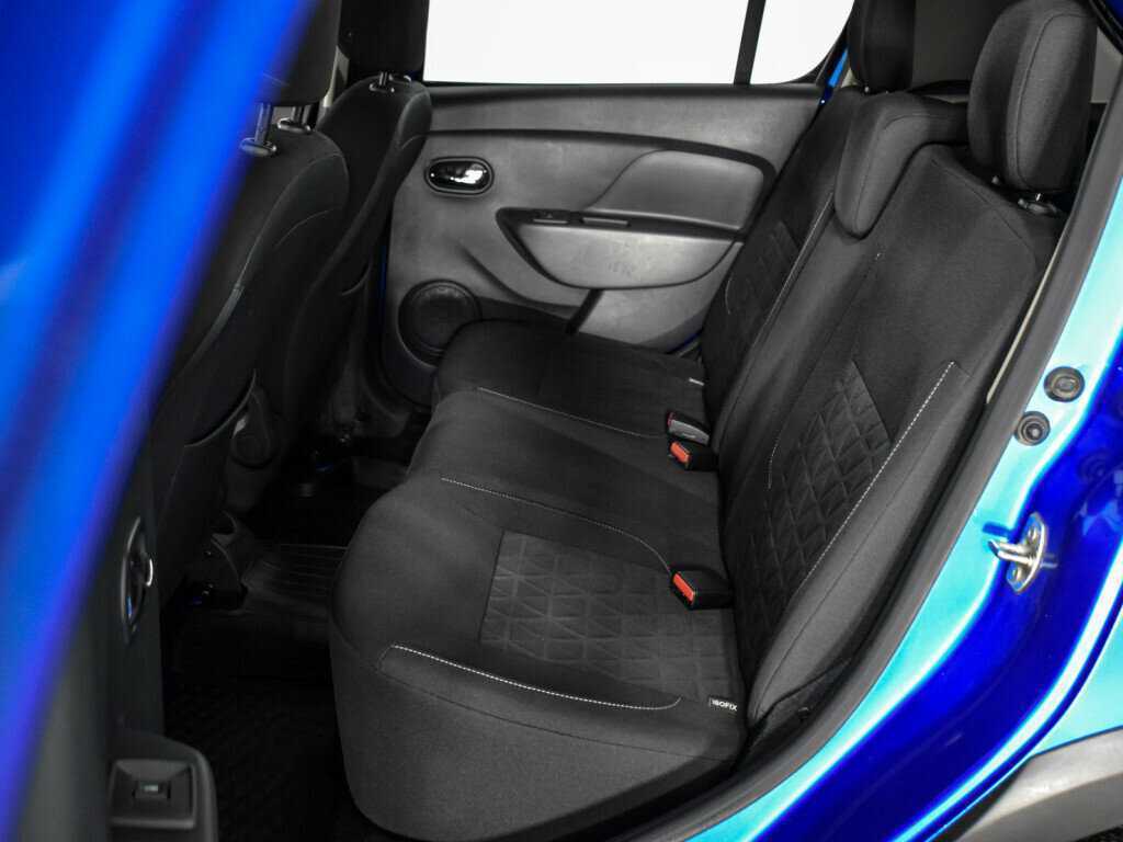 Б/У Рено Сандеро 2017 года. Фото: #9