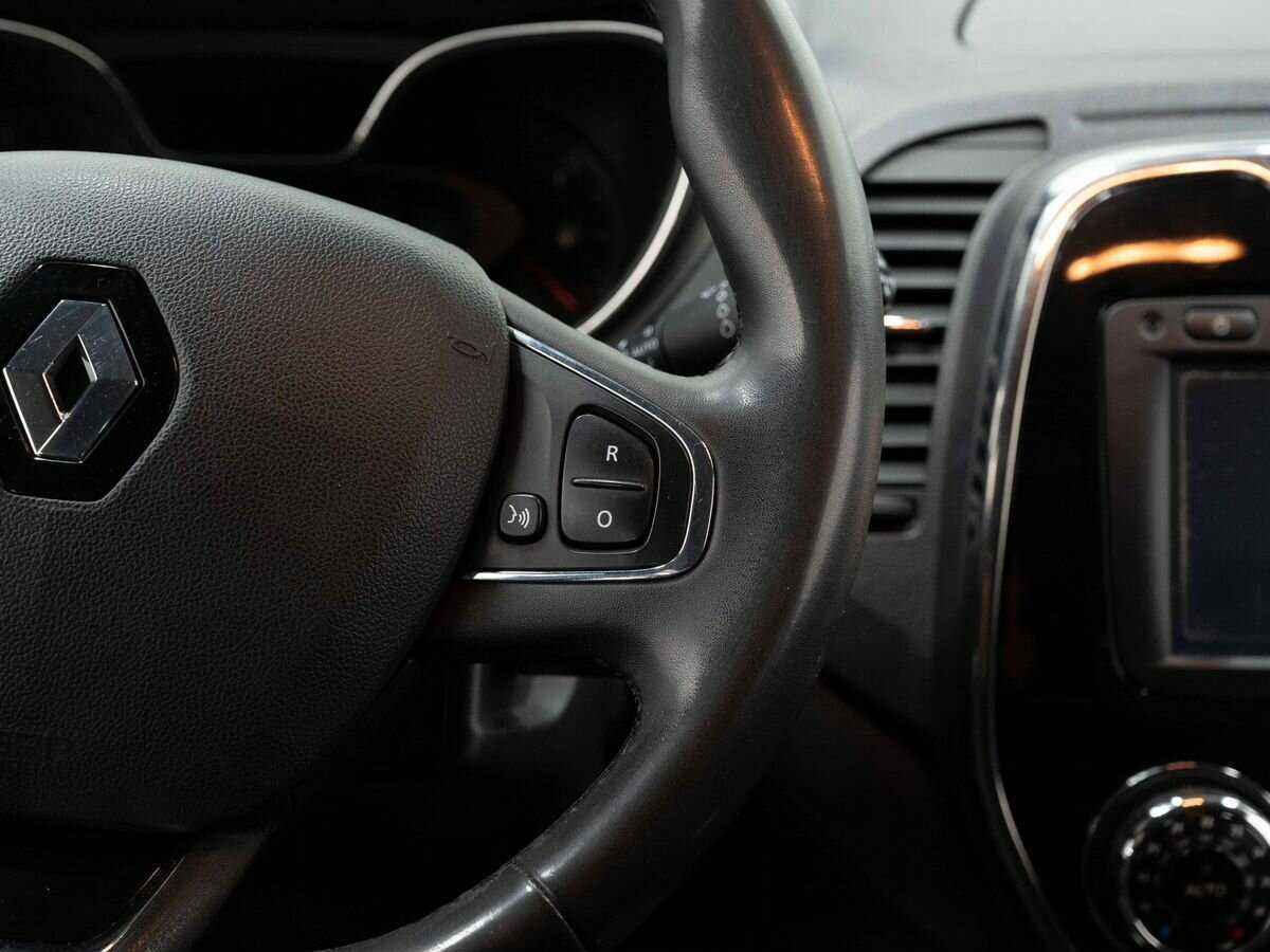 Б/У Рено Каптюр 2017 года. Фото: #15