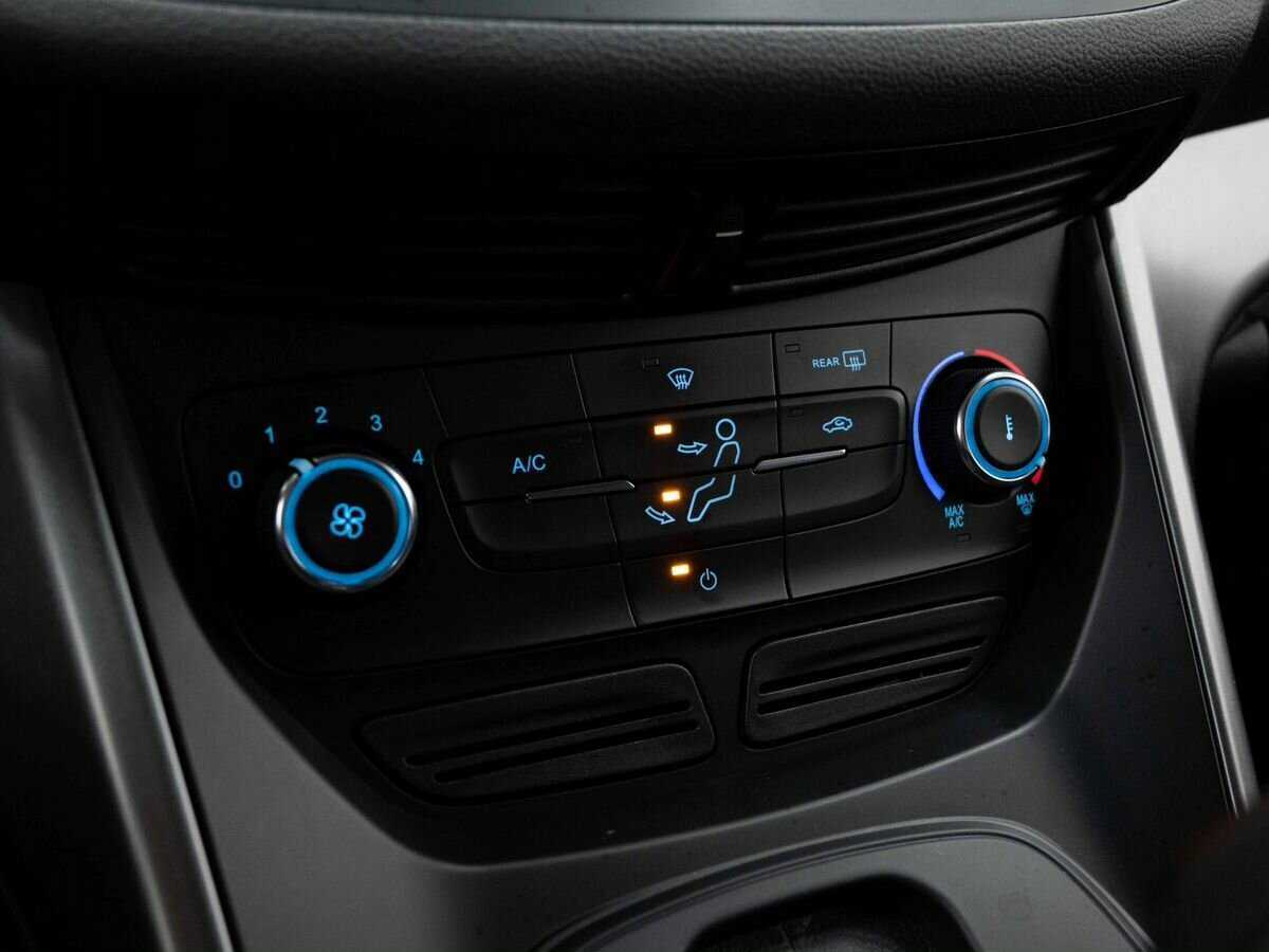 Б/У Форд Куга 2017 года. Фото: #23