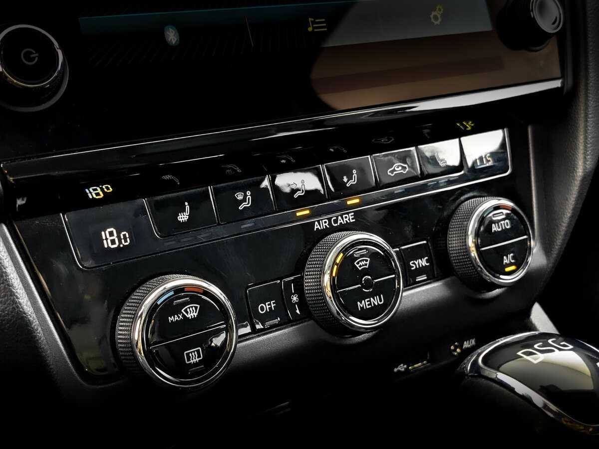 Б/У Шкода Октавия 2017 года. Фото: #24