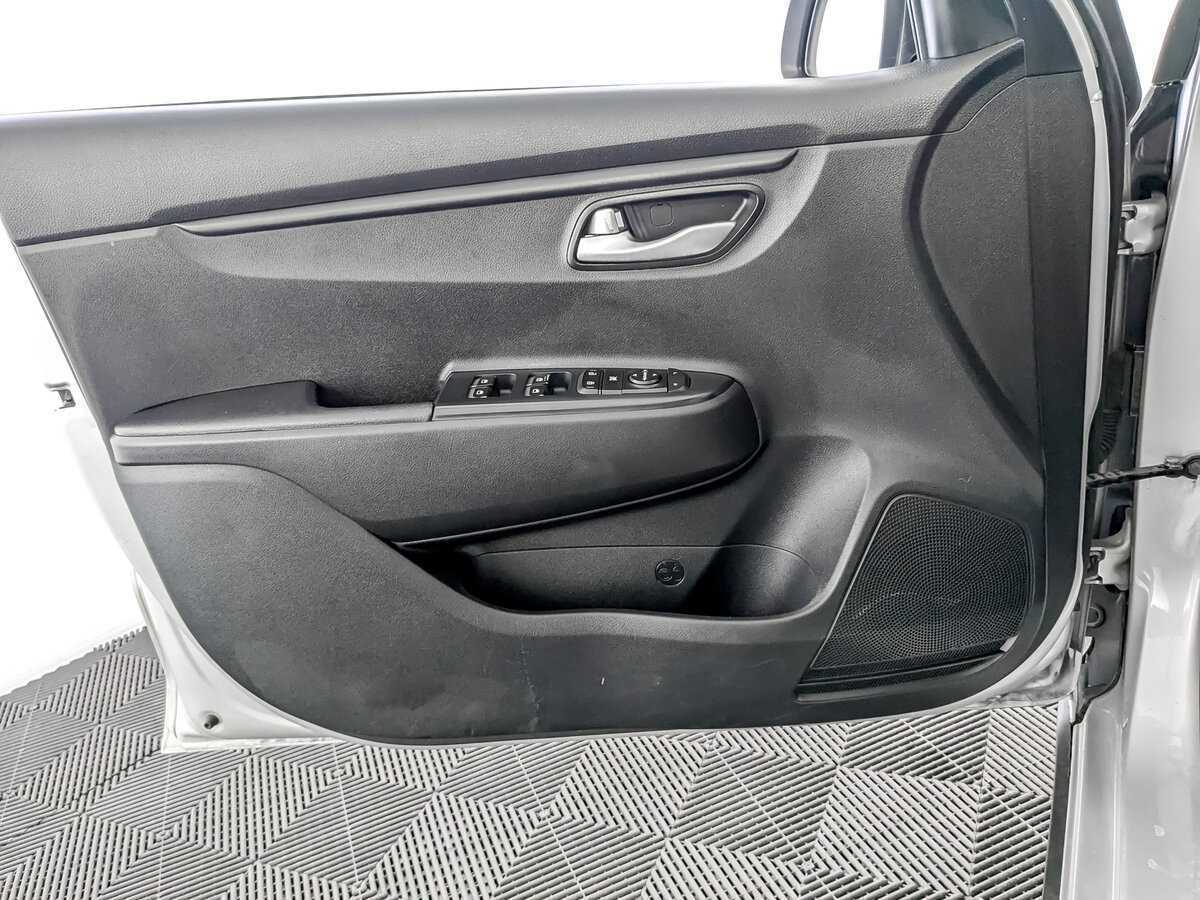 Б/У Киа Рио 2020 года. Фото: #16