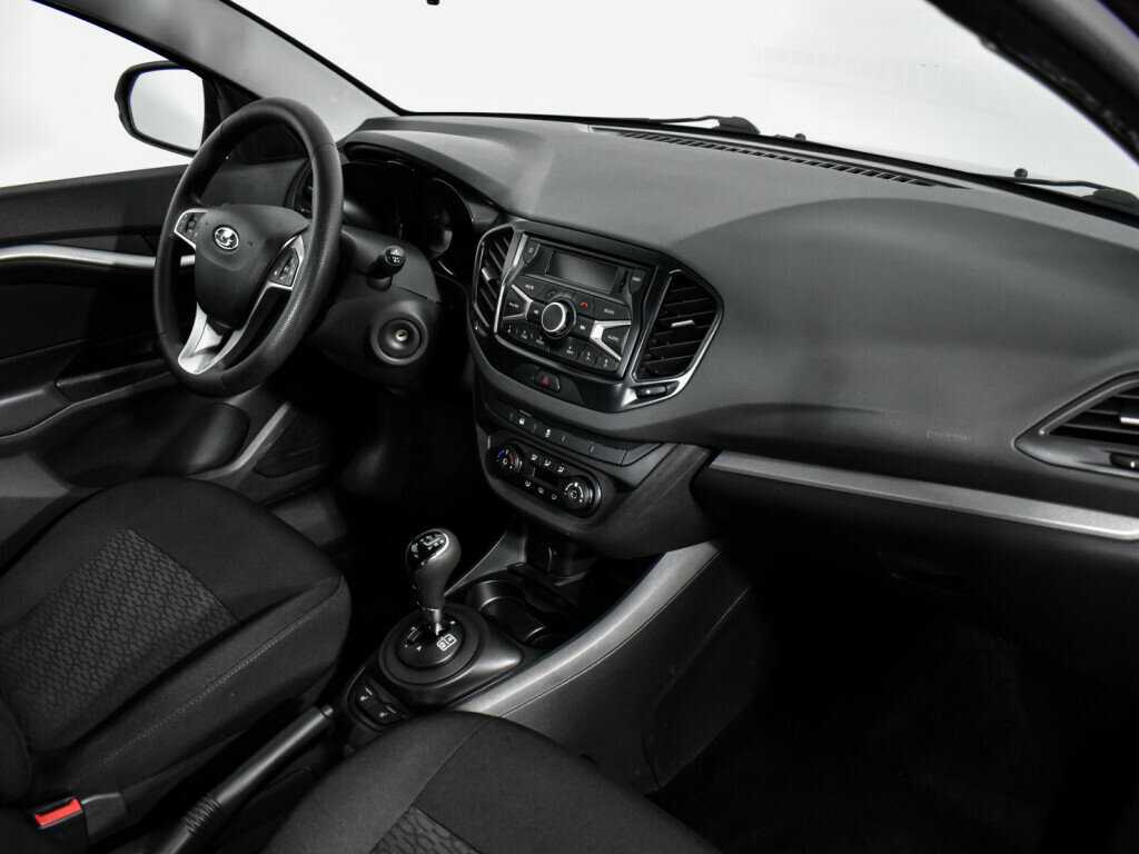 Б/У Лада (ВАЗ) Веста 2017 года. Фото: #13