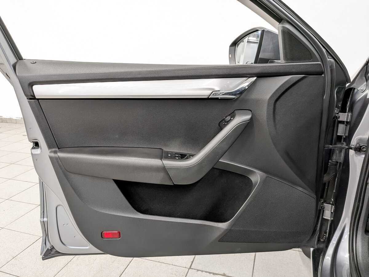 Б/У Шкода Октавия 2016 года. Фото: #18