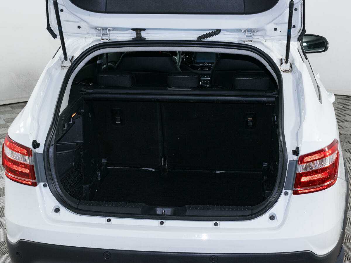 Б/У Лада (ВАЗ) Веста 2018 года. Фото: #6