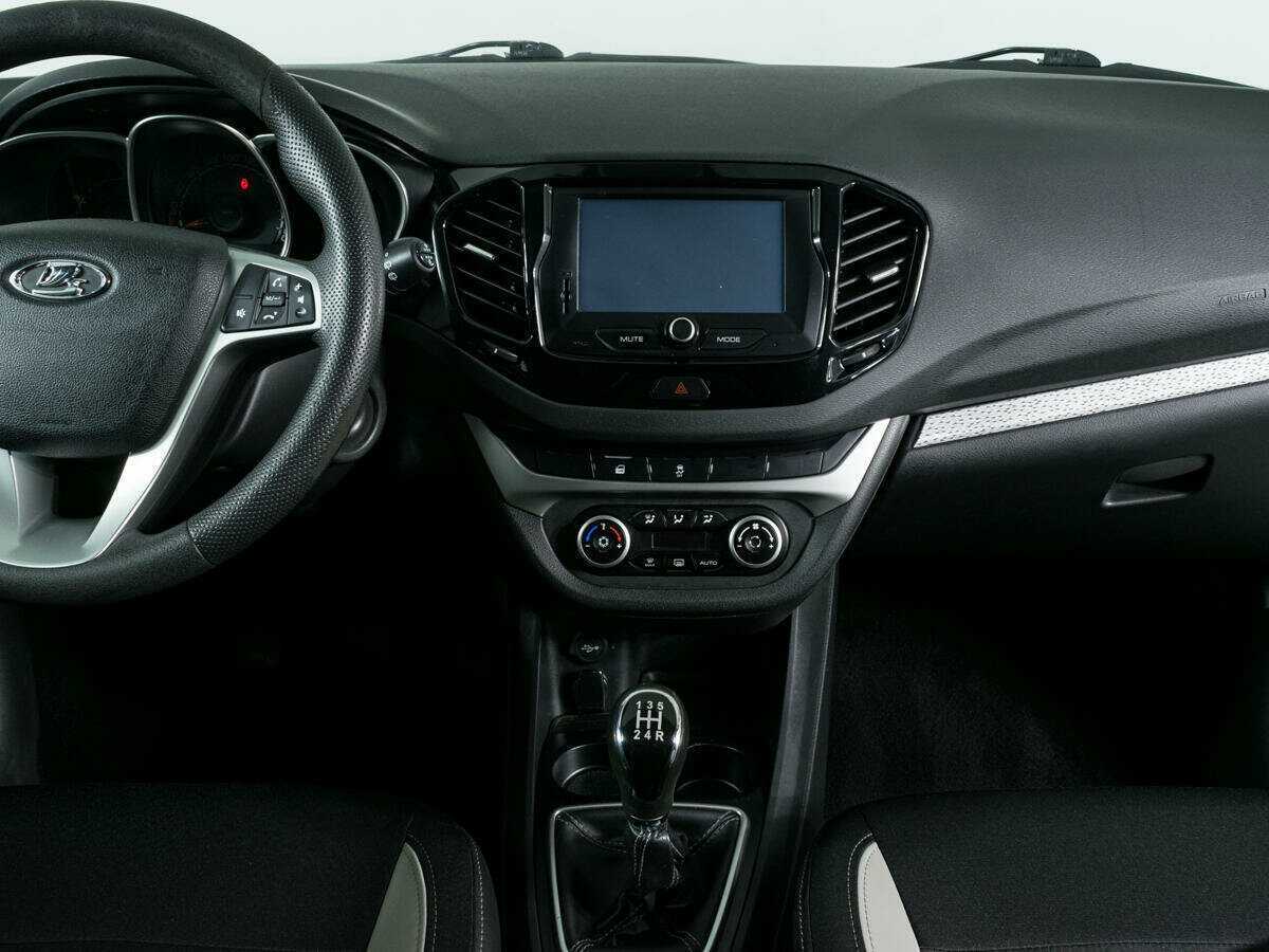 Б/У Лада (ВАЗ) Веста 2018 года. Фото: #8