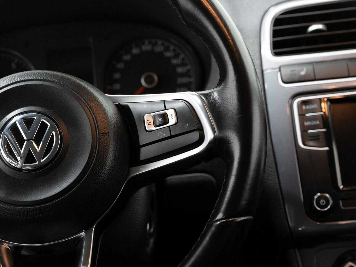 Б/У Фольксваген Поло 2020 года. Фото: #16