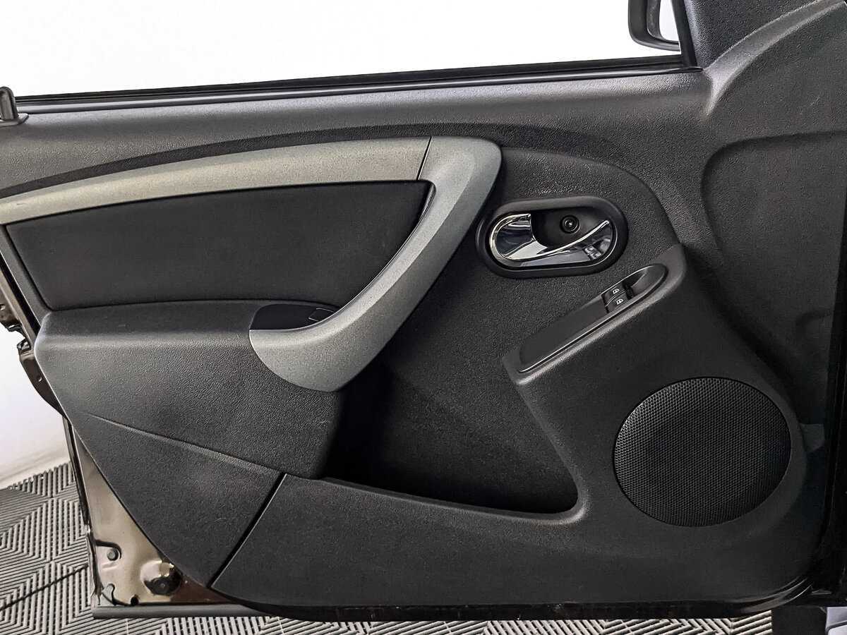 Б/У Рено Дастер 2019 года. Фото: #16