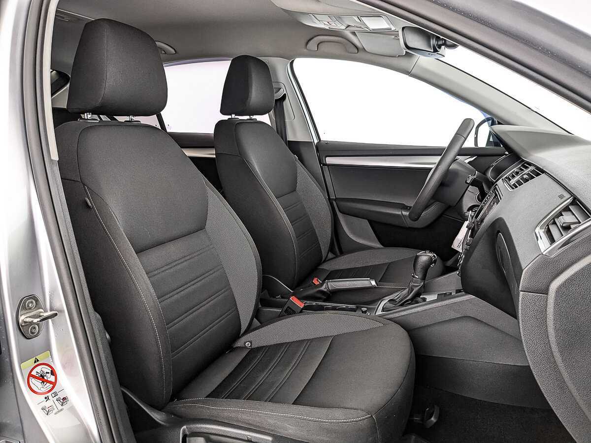 Б/У Шкода Октавия 2018 года. Фото: #23