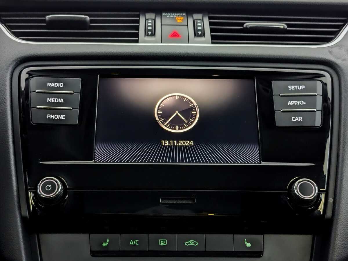 Б/У Шкода Октавия 2018 года. Фото: #14