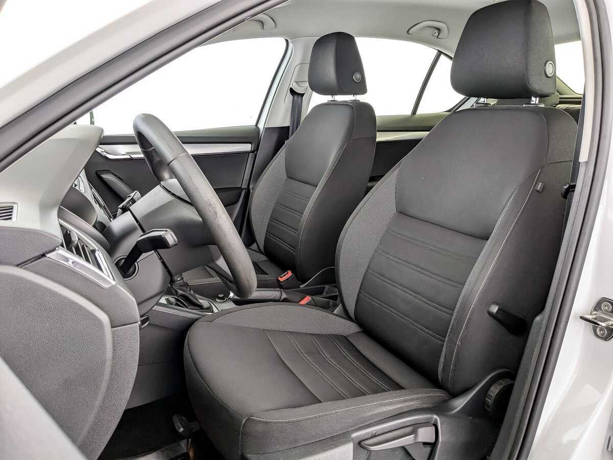 Б/У Шкода Октавия 2018 года. Фото: #19