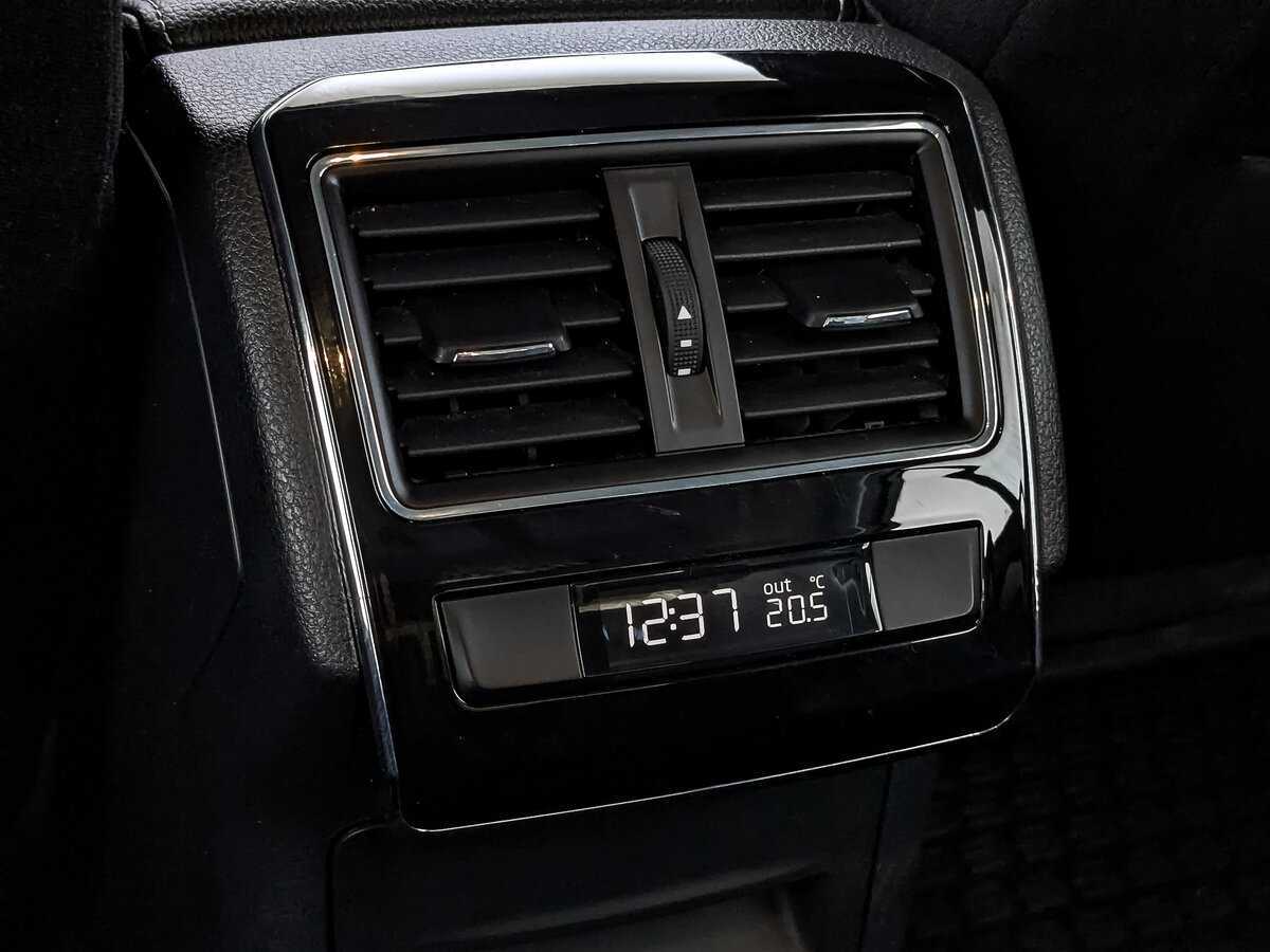 Б/У Шкода Суперб 2017 года. Фото: #28