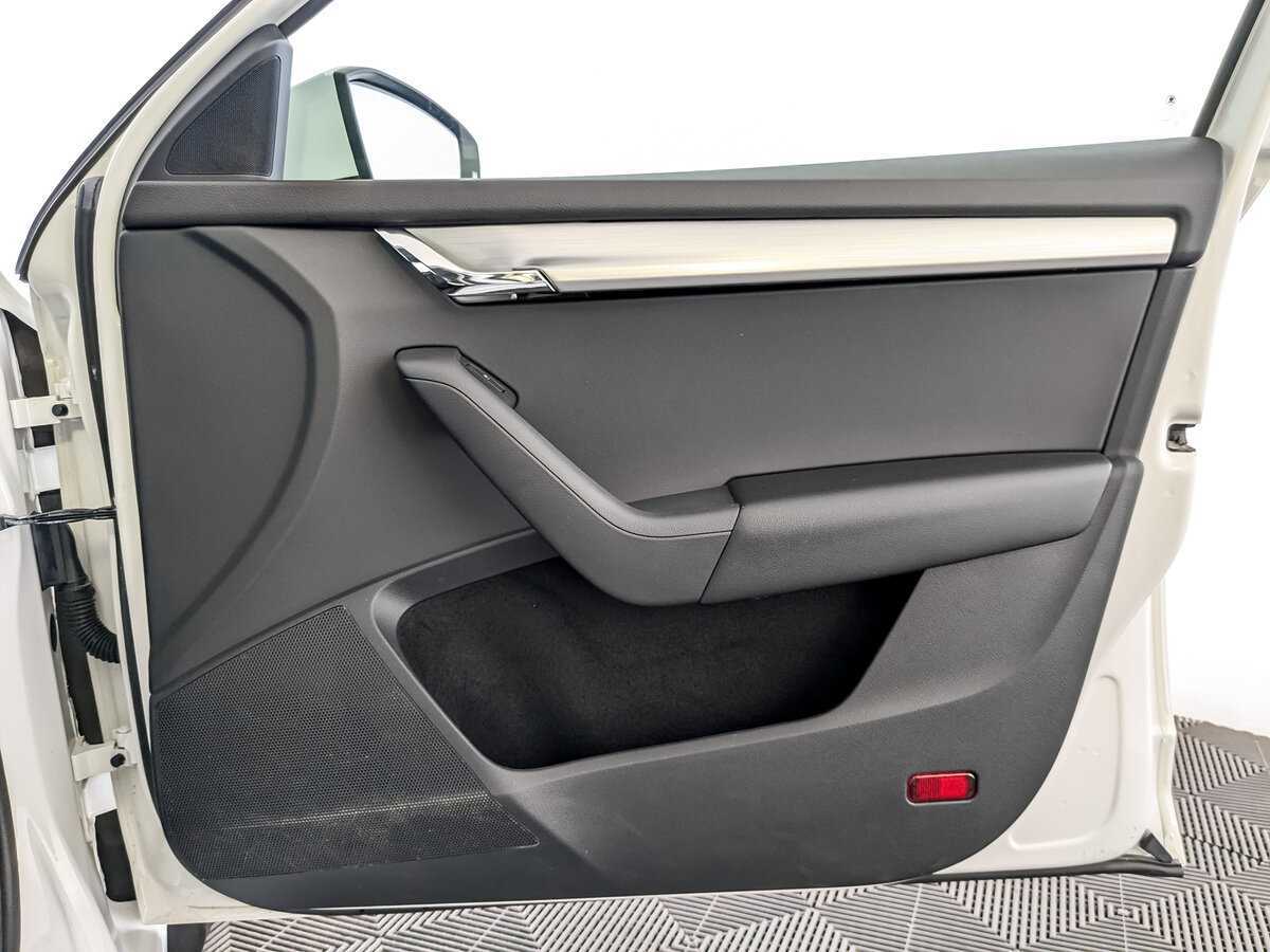 Б/У Шкода Октавия 2019 года. Фото: #21