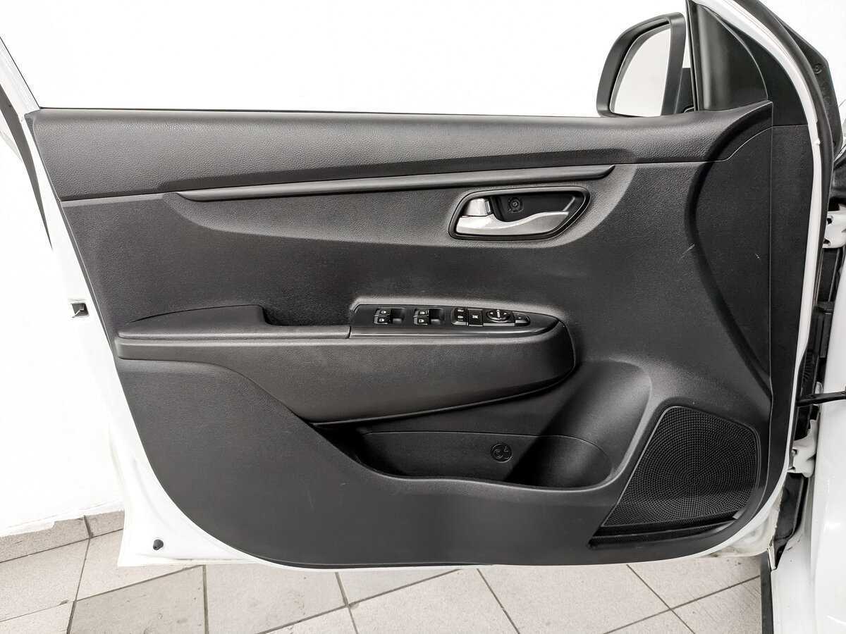 Б/У Киа Рио 2020 года. Фото: #17