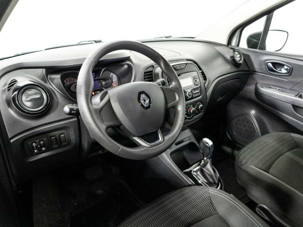 Б/У Рено Каптюр 2018 года. Фото: #10