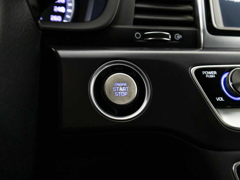 Б/У Хендай Соната 2019 года. Фото: #17