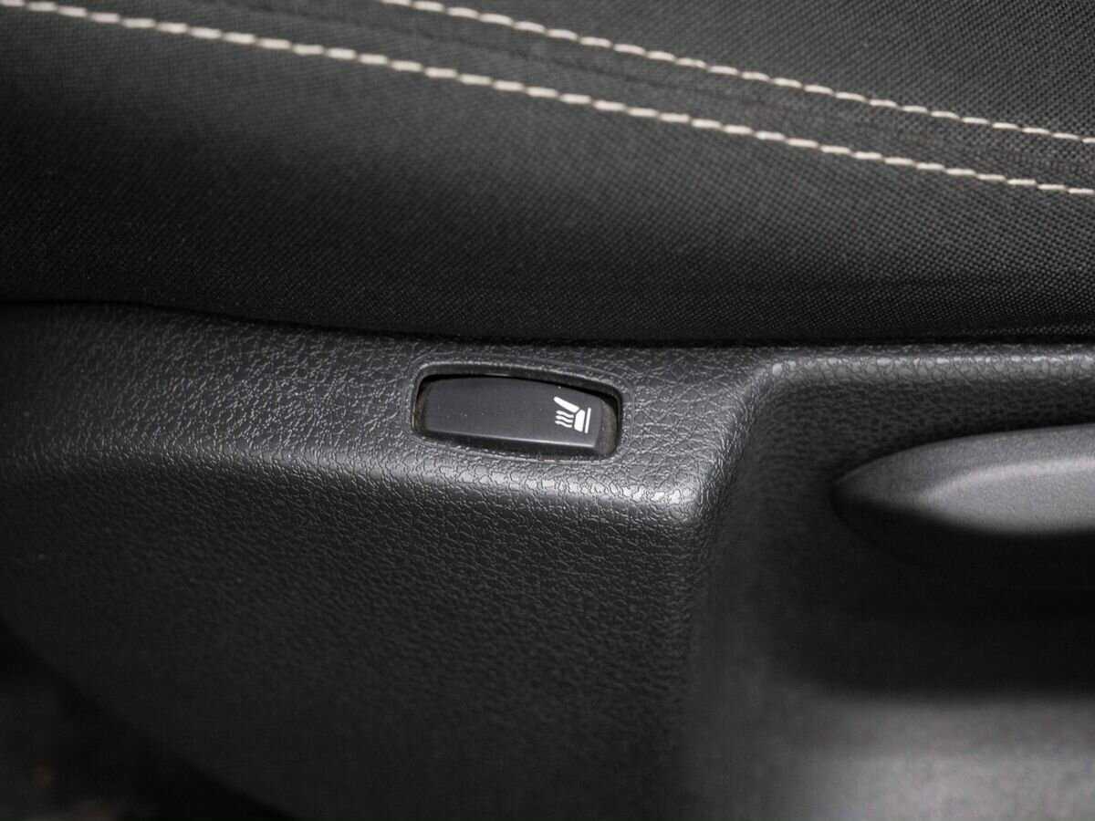 Б/У Рено Логан 2018 года. Фото: #20