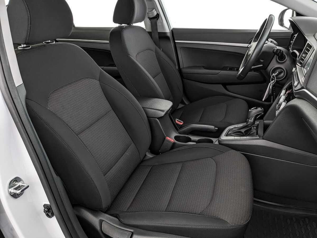 Б/У Хендай Елантра 2019 года. Фото: #23