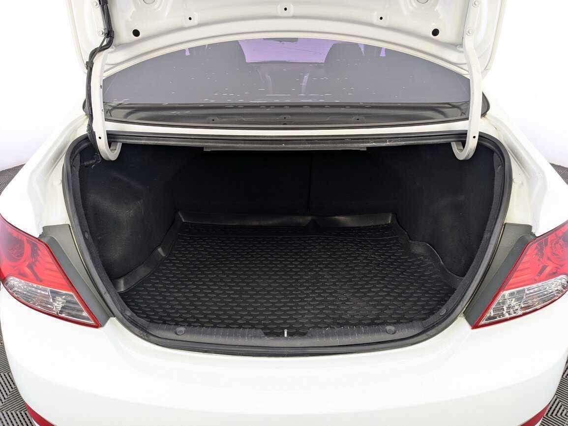 Б/У Хендай Солярис 2013 года. Фото: #8