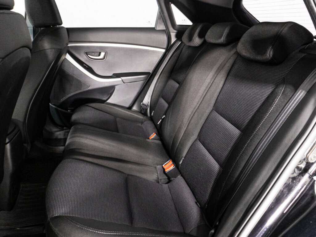 Б/У Хендай ай30 2014 года. Фото: #9