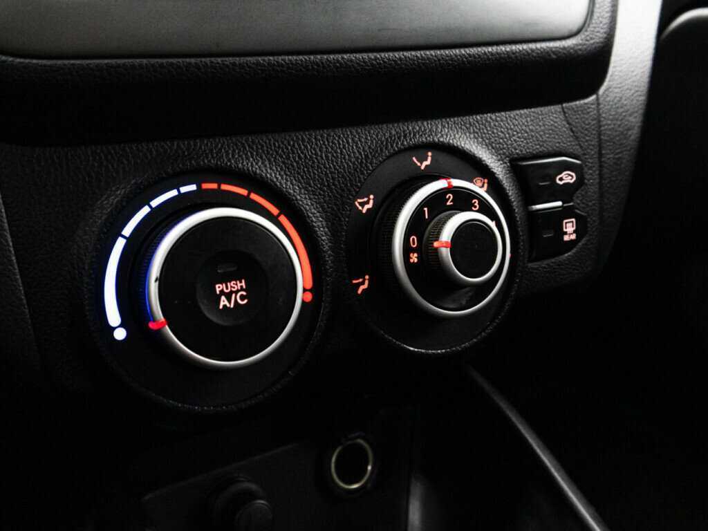 Б/У Киа Рио 2013 года. Фото: #14