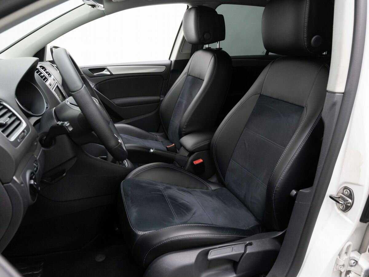 Б/У Фольксваген Гольф 2012 года. Фото: #7