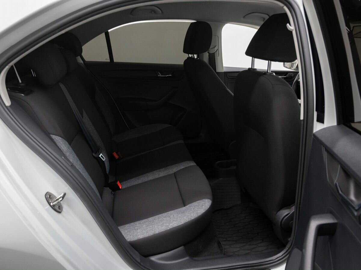 Б/У Шкода Рапид 2020 года. Фото: #9