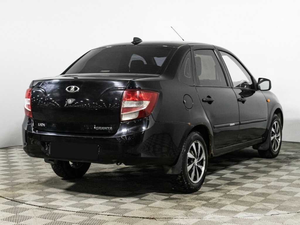 Б/У Лада (ВАЗ) Гранта 2013 года. Фото: #4