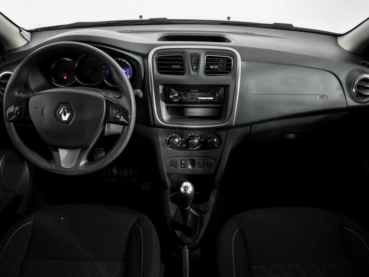 Б/У Рено Сандеро 2017 года. Фото: #12