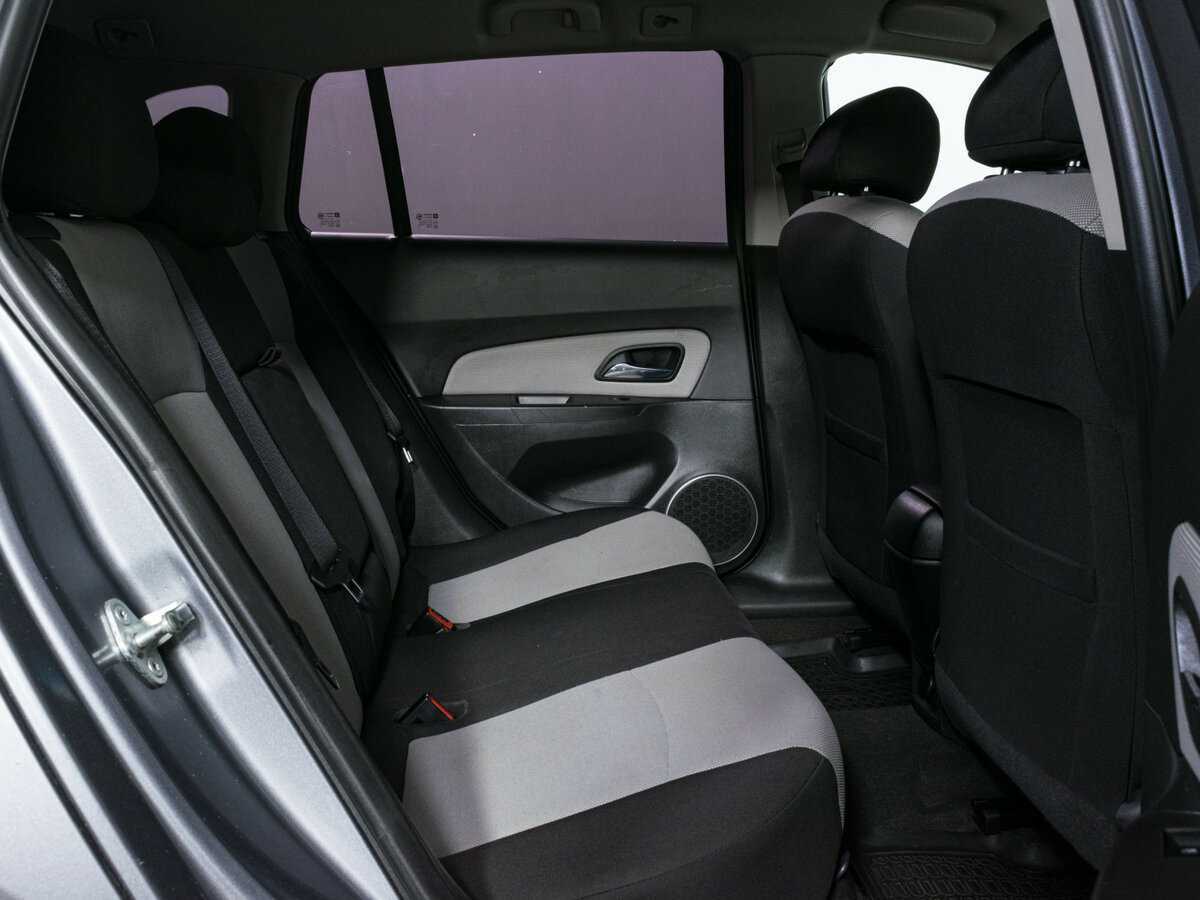 Б/У Шевроле Круз 2013 года. Фото: #8