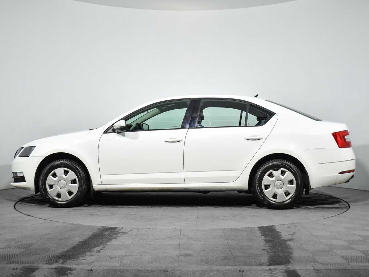 Б/У Шкода Октавия 2019 года. Фото: #7