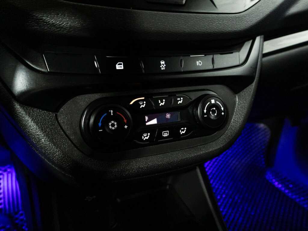 Б/У Лада (ВАЗ) Веста 2019 года. Фото: #14